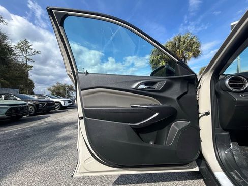 New 2026 Chevrolet Trax ACTIV w/ Sunroof Package FWD image 29