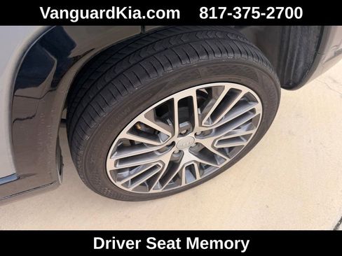 Used 2022 Jeep Compass Limited w/ Elite Group AWD/4WD image 9