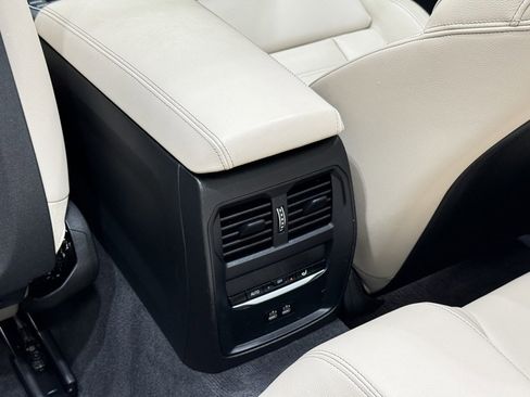 Used 2023 BMW 440i xDrive M440i xDrive w/ Premium Package image 24