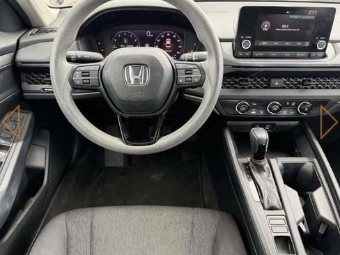 Used 2023 Honda Accord LX image 31