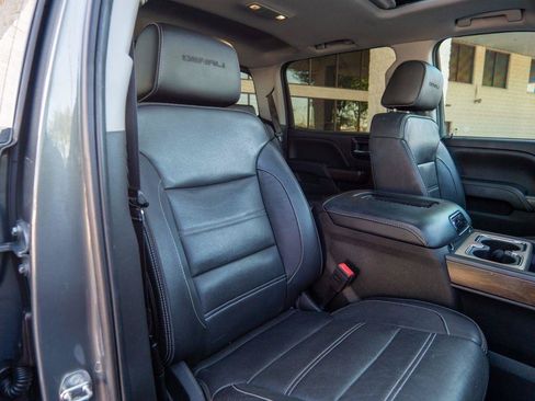 Used 2018 GMC Sierra 1500 Denali w/ Denali Ultimate Package AWD/4WD image 28