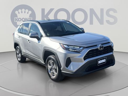 Used 2023 Toyota RAV4 XLE w/ Convenience Package AWD/4WD image 18