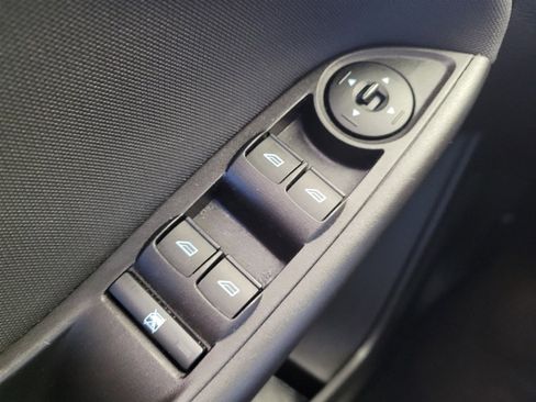 Used 2017 Ford Focus SE image 27