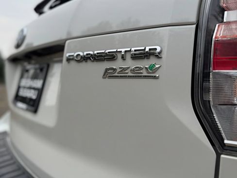 Used 2017 Subaru Forester 2.5i w/ Popular Package #2A AWD/4WD image 43