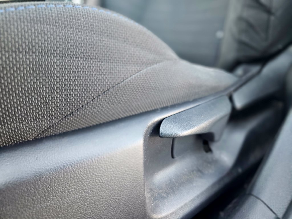 Used 2021 Toyota Corolla SE w/ Carpet Mat Package (TMS) FWD image 30