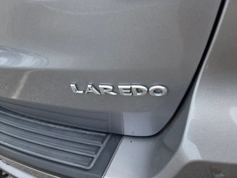 Certified 2021 Jeep Grand Cherokee Laredo X AWD/4WD image 7