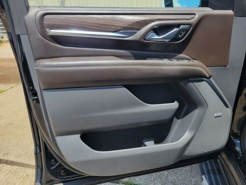 Used 2021 GMC Yukon XL Denali w/ Denali Premium Package RWD image 15