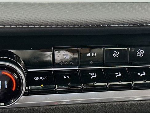 New 2026 Chevrolet Equinox LT w/ Convenience Package II image 20