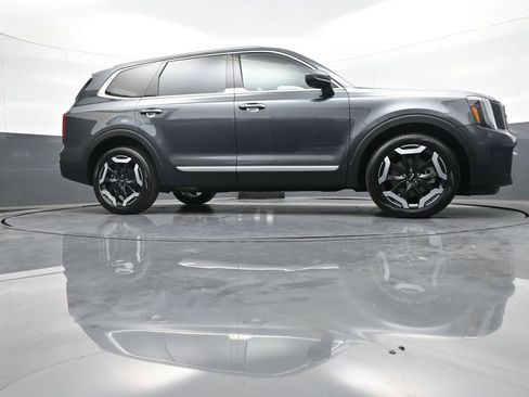 Used 2024 Kia Telluride S w/ S Sunroof Package image 30