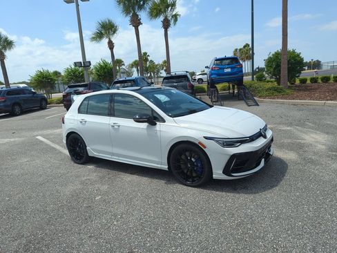 New 2026 Volkswagen Golf AWD/4WD image 1