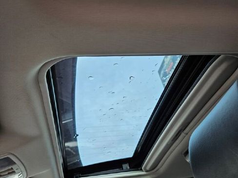 Used 2010 MAZDA CX-9 Grand Touring w/ Moonroof & Bose Audio Pkg image 21