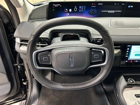 New 2026 Lincoln Navigator L Reserve image 15