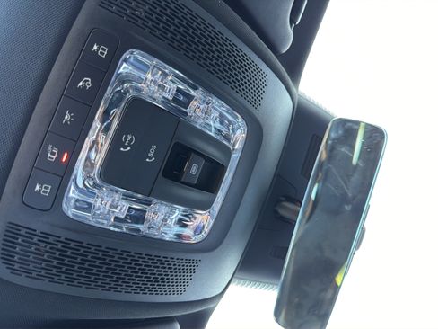 Certified 2025 Mercedes-Benz GLA 250 image 23