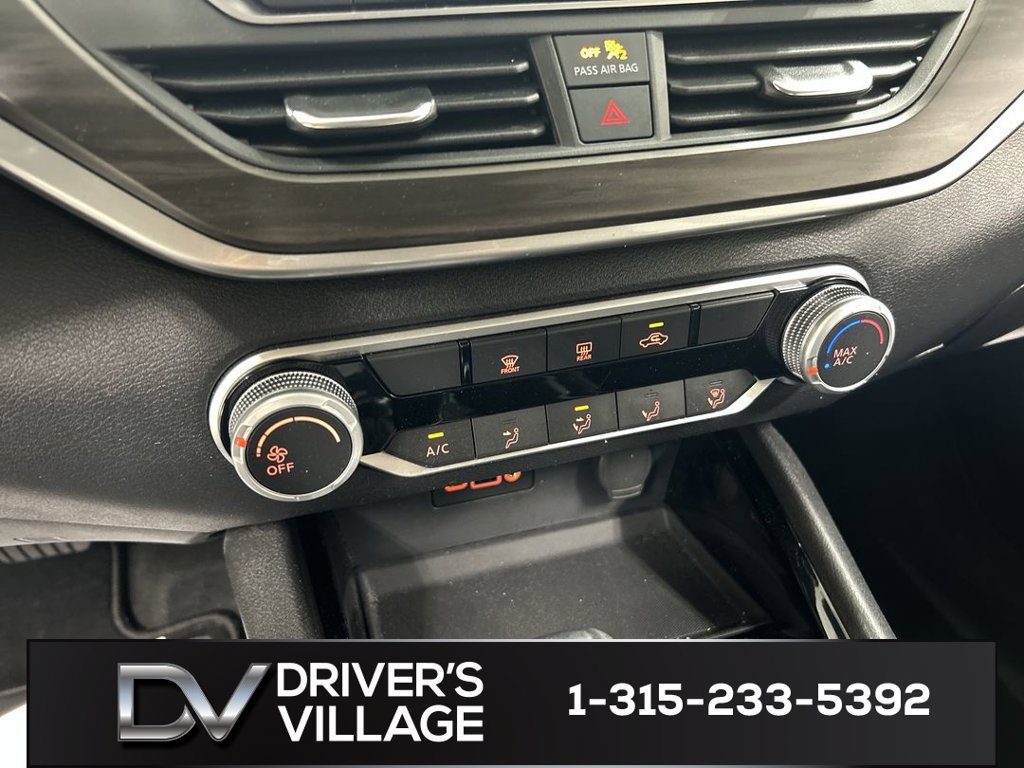 Used 2024 Nissan Altima 2.5 SV AWD/4WD image 16