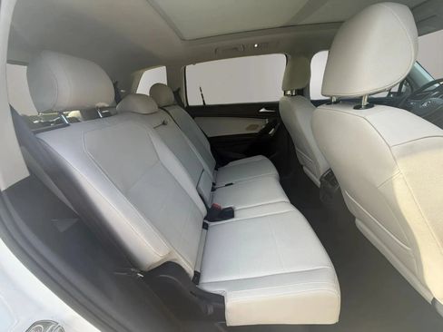 Used 2019 Volkswagen Tiguan SE FWD image 34