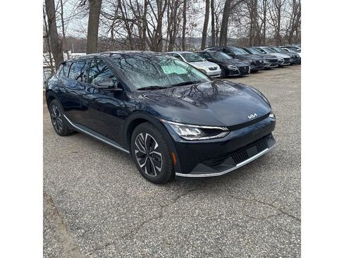 Used 2024 Kia EV6 Light image 2