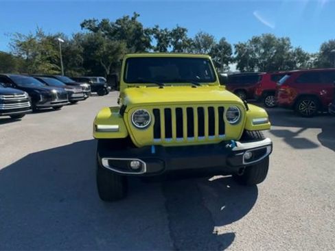 Used 2022 Jeep Wrangler Unlimited Sahara w/ Safety Group image 5