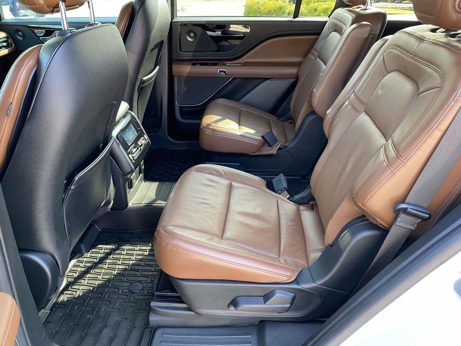 Used 2020 Lincoln Aviator Reserve w/ Elements Package Plus AWD/4WD image 10