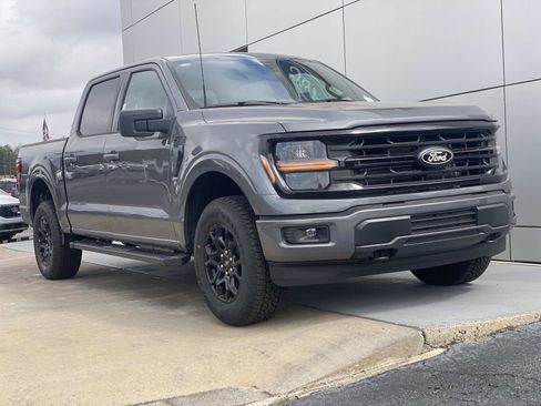 New 2026 Ford F150 XLT w/ XLT Black Appearance Package image 2