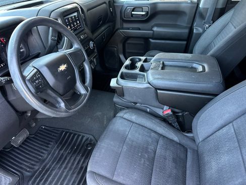 Used 2022 Chevrolet Silverado 1500 Custom AWD/4WD image 10