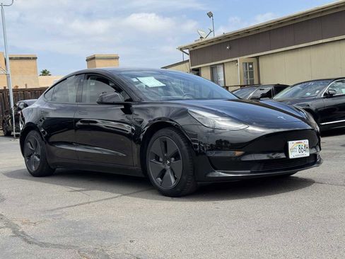 Used 2021 Tesla Model 3 RWD image 4