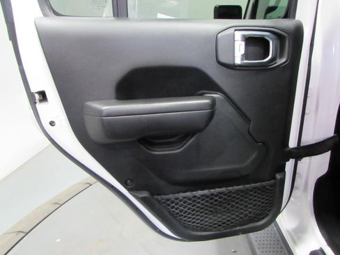 Used 2021 Jeep Wrangler Unlimited Sport AWD/4WD image 14