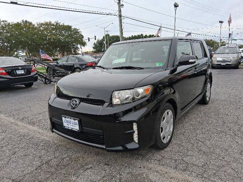 Used 2013 Scion xB image 4