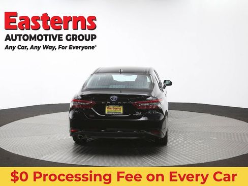 Used 2022 Toyota Camry XLE FWD image 37