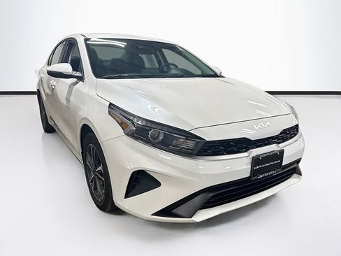 Used 2024 Kia Forte LXS w/ LXS Technology Package FWD image 1