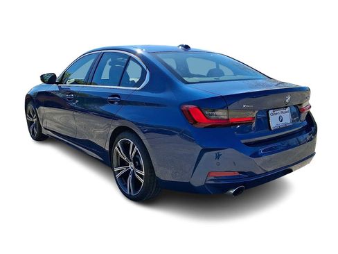 Used 2024 BMW 330i xDrive Sedan w/ Premium Package AWD/4WD image 4