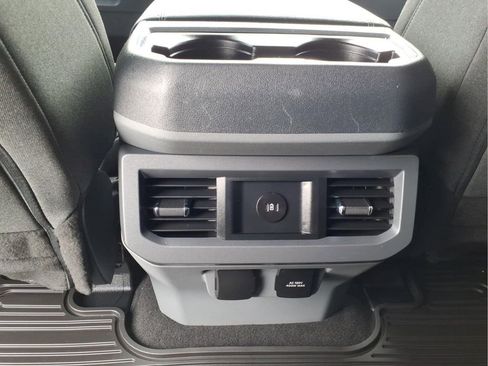 Used 2024 Ford F250 XLT w/ FX4 Off-Road Package AWD/4WD image 17