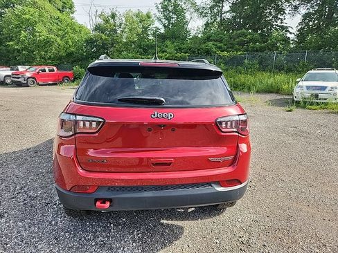 Used 2025 Jeep Compass Trailhawk AWD/4WD image 6