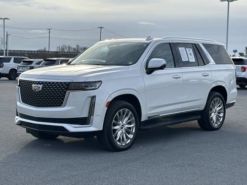 Used 2021 Cadillac Escalade Premium Luxury image 28