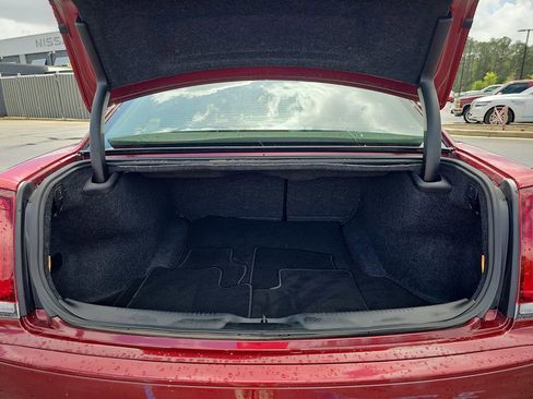Used 2022 Chrysler 300 Touring L w/ Comfort Group RWD image 15