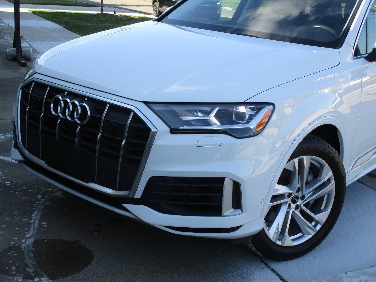 Used 2023 Audi Q7 3.0T Premium Plus AWD/4WD image 59