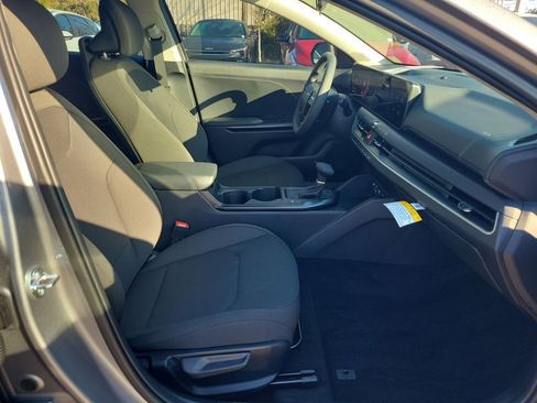 New 2026 Kia K4 FWD image 6