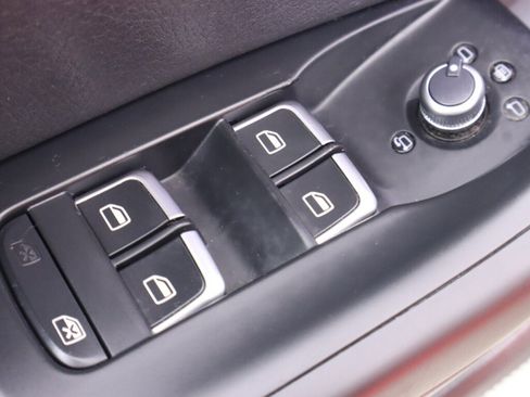 Used 2018 Audi Q3 2.0T Premium Plus image 26