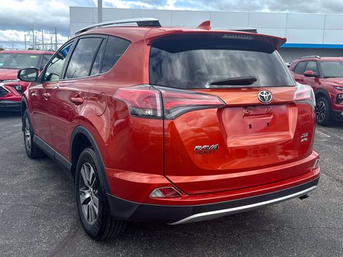 Used 2016 Toyota RAV4 XLE AWD/4WD image 5