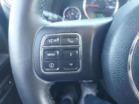 Used 2016 Jeep Wrangler Unlimited Sahara w/ Connectivity Group AWD/4WD image 20