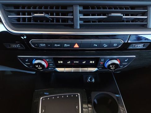 Used 2019 Audi Q7 3.0T Premium Plus w/ Premium Plus Package image 4