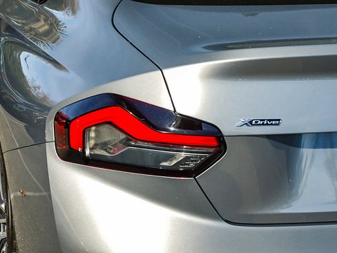 Used 2025 BMW 230i xDrive Coupe w/ Premium Package image 7