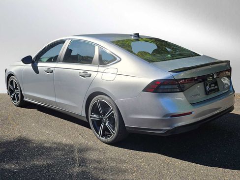 Used 2024 Honda Accord Sport image 5
