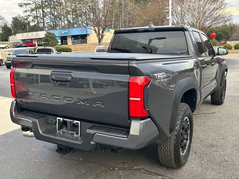 Used 2026 Toyota Tacoma TRD Off-Road image 3