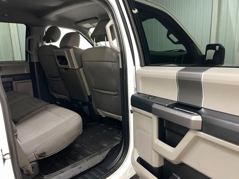 Used 2019 Ford F150 XLT w/ Equipment Group 302A Luxury AWD/4WD image 42