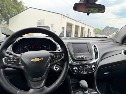 Used 2023 Chevrolet Equinox LT FWD image 13