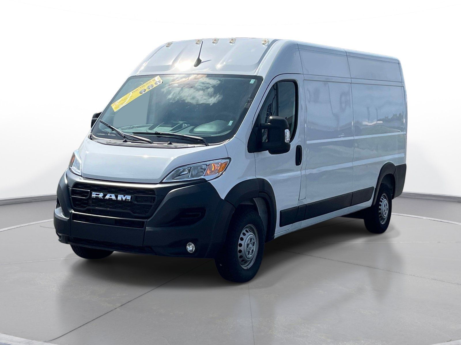 Used 2025 RAM ProMaster 2500 w/ Convenience Group FWD image 9