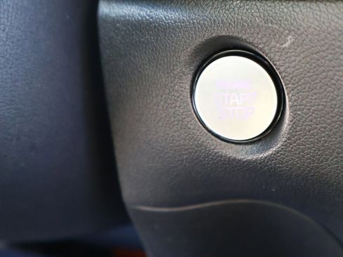Used 2025 Kia Sorento S w/ Panoramic Sunroof Package FWD image 9