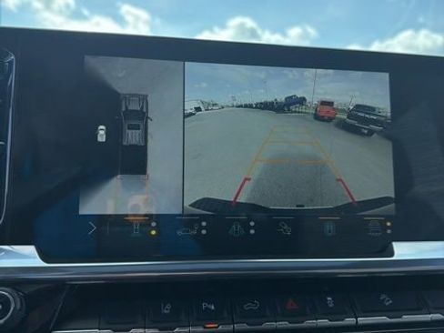 Used 2024 Chevrolet Silverado 2500 LTZ w/ LTZ Convenience Package image 41