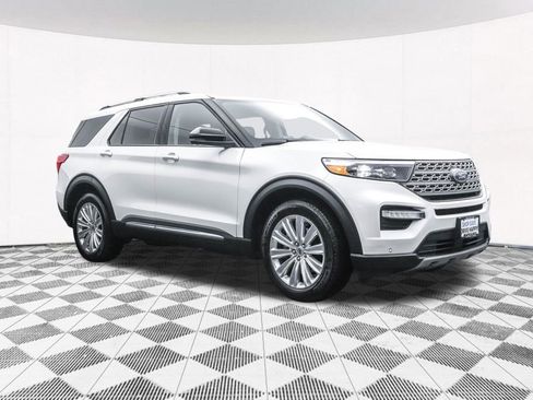 Used 2022 Ford Explorer Limited w/ Limited Technology Package image 41