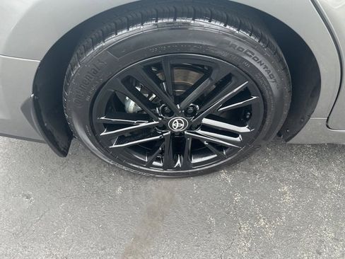 Used 2025 Toyota Camry SE image 19